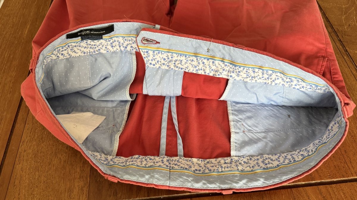 Bugatti Hosen: Bugatti Hosen Rot L – Gebraucht aus Zollikon von rose59 2