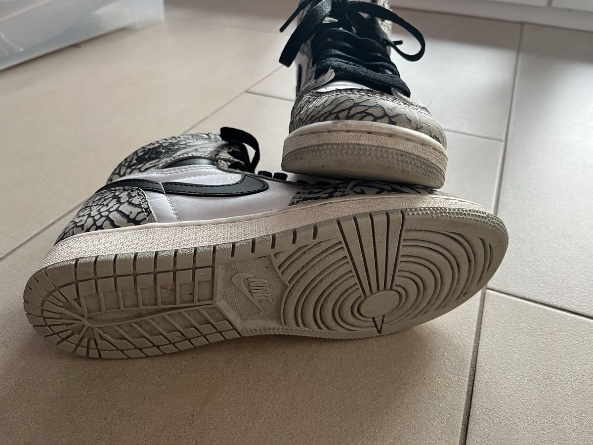 Jordan Schuhe für Jungen: Air Jordan, Grösse 37.5, Retrostyle – Gebraucht aus Arboldswil von iweisdochnid 1