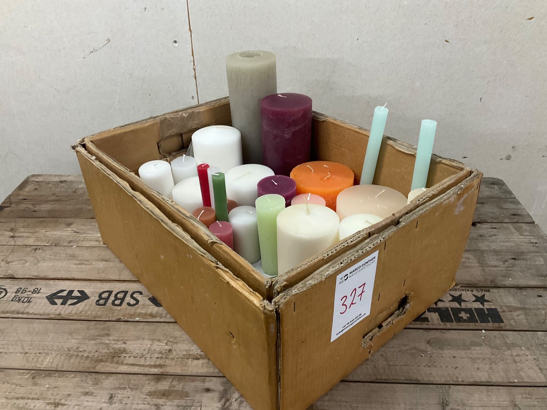 Bougies: 327 Posten Raureifkerzen aus Liquidation – D'occasion à Derendingen par Meisterstuecke