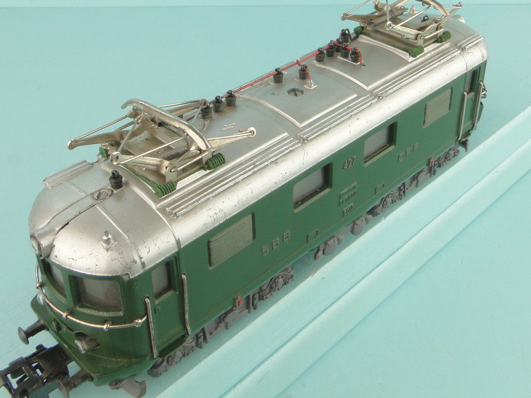 Märklin Modelleisenbahnen: Märklin RET 800 RE 4/4, DEFEKT – Gebraucht aus Bülach von cann11 2