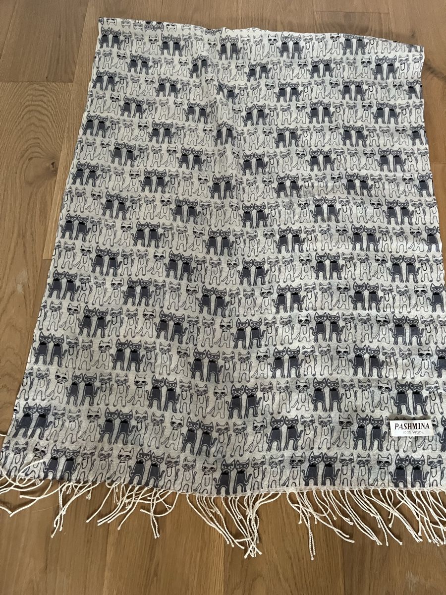 Foulards, Tücher & Schals: Écharpe chat – Neu (gemäss Beschreibung) aus St. Prex von Nikolletta 3