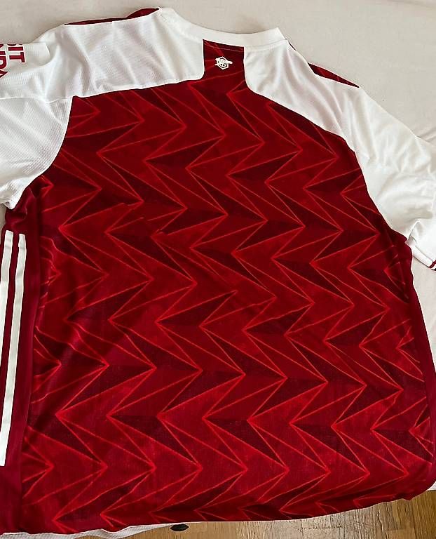 Canottiere & Pantaloni: FC Arsenal Trikot 2020/2021 – Usato da Zürich venduto da Lindrit_25 1