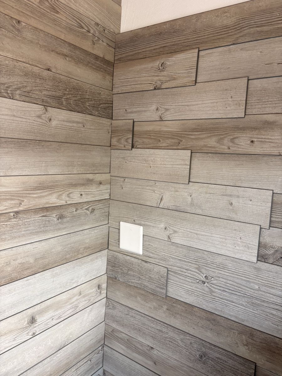 Toutes les décorations: Dekoratieve Wandpaneele, Eiche Optik, – D'occasion à Thalwil par zena4 2