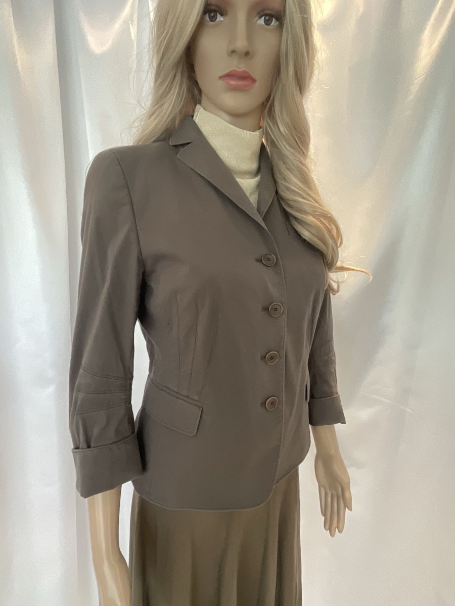 Giacche: Jacke AKRIS punto – Usato da Mariastein venduto da u_n_6s5w 1