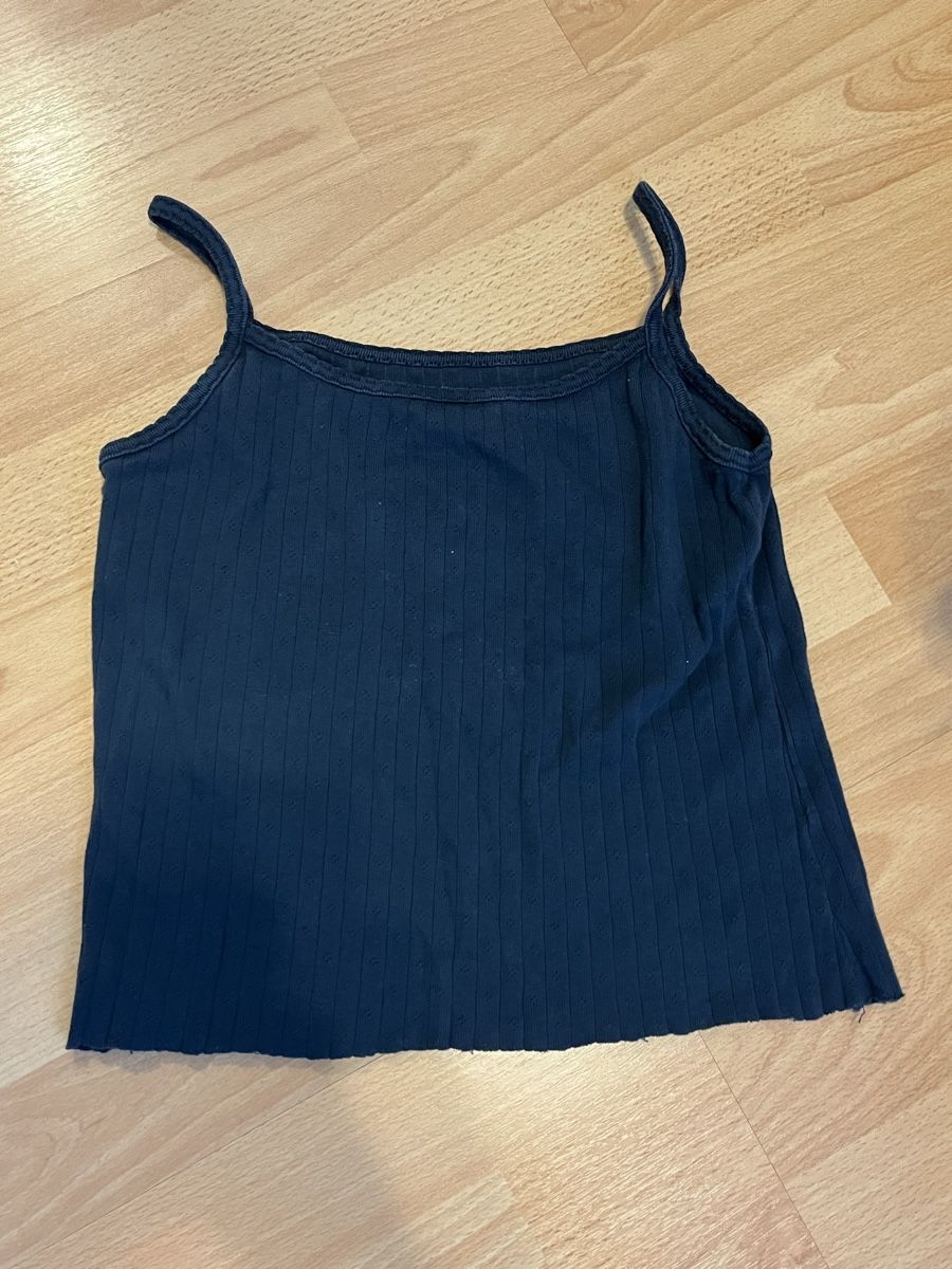 Brandy Melville Tops: Brandy melville top (cropped) s – Neu (gemäss Beschreibung) aus Zürich von rox_ws8v