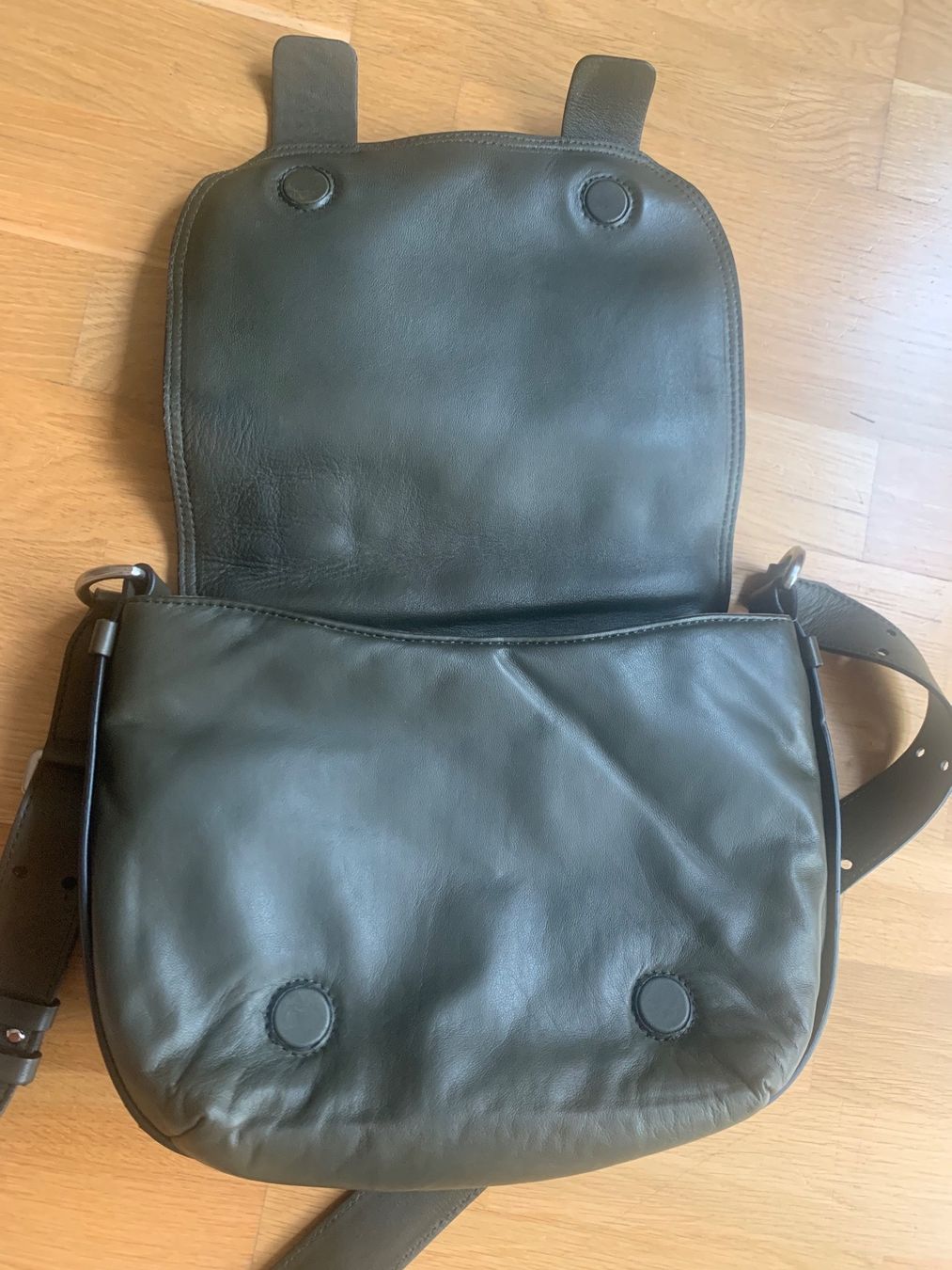 Gianni Chiarini Borse da donna: Wunderschöne neue Ledertasche von Gianni Chiarini – Nuovo (secondo la descrizione) da Adliswil venduto da gai_yc9f 1