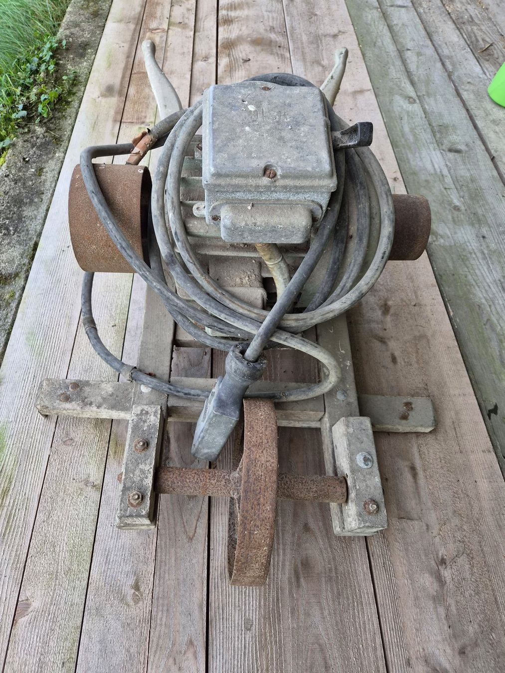 Moteurs: Alter Elektromotor – Défectueux à Malters par Bw4 1
