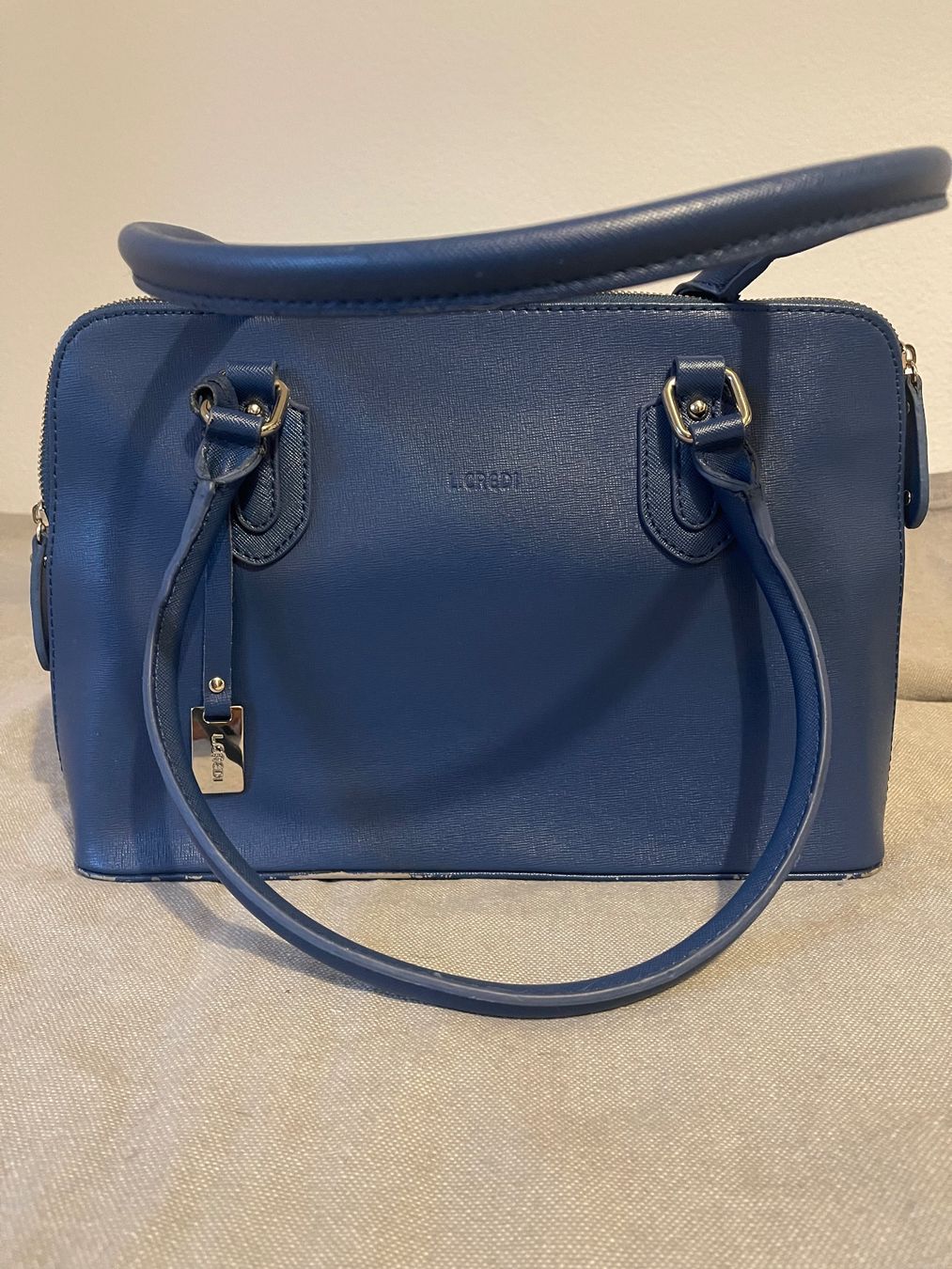 L.Credi Borse da donna: L CREDI  tasche – Usato da Hinterkappelen venduto da simona67