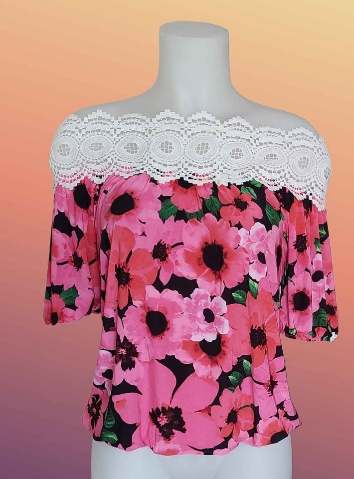 T-Shirts: Offshoulder - Oberteil NEU – Neu und originalverpackt aus Aarburg von Hystoria