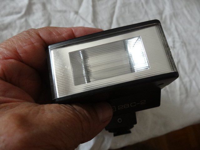 Mecablitz Flash: METZ MECABLITZ  BLITZ 28C-2---TIP TOP LÄÜFT.FÜR NIKON – Usato da zürich venduto da ahmad01 1