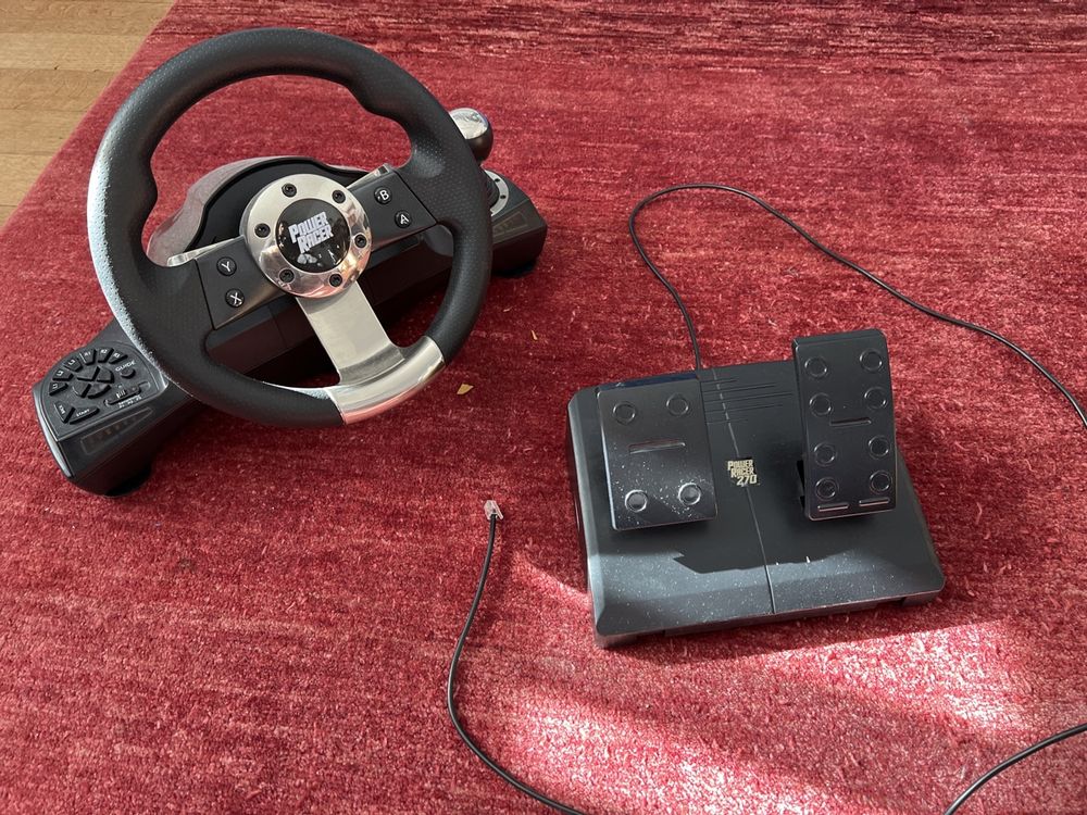 Power Racer Steuerrad und Fusspedale (Gebraucht) in Steckborn für CHF 5 ...