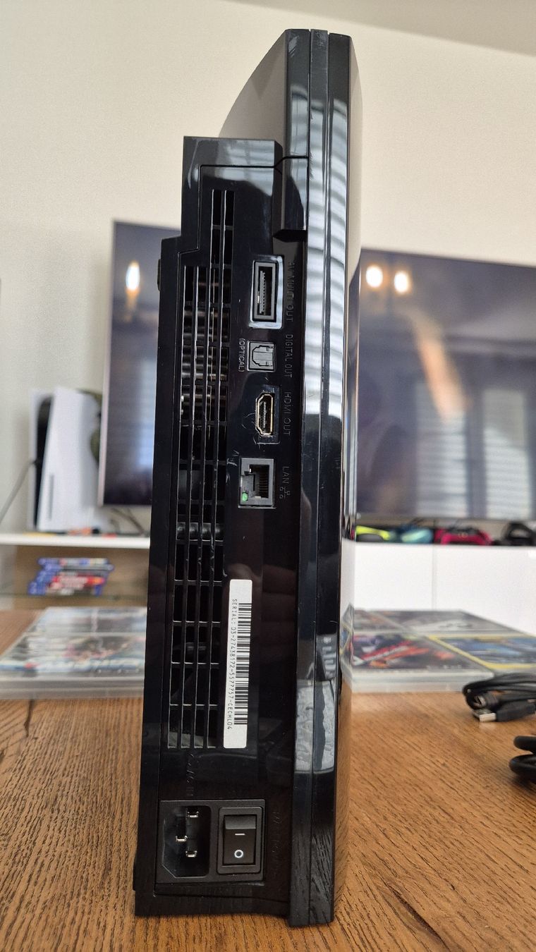 Sony Console: Sony PlayStation 3 + Original Controller + 14 Spiele – Usato da Au SG venduto da KonsoleWerk 4