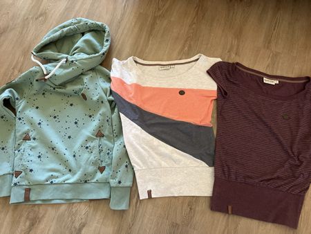Naketano Hoodie und T-Shirts