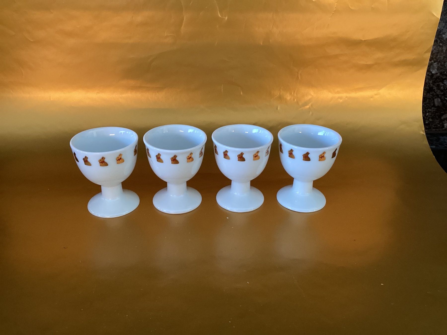 Altre Stoviglie: Lindt  / 4 Eierbecher und 1 Tasse – Usato da Beinwil am See venduto da kae_gh7c 2