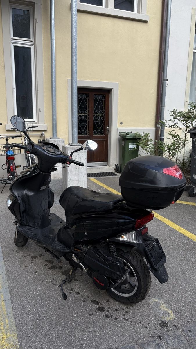 Strada: Roller 125 – Usato da Zürich venduto da Noah2314 5
