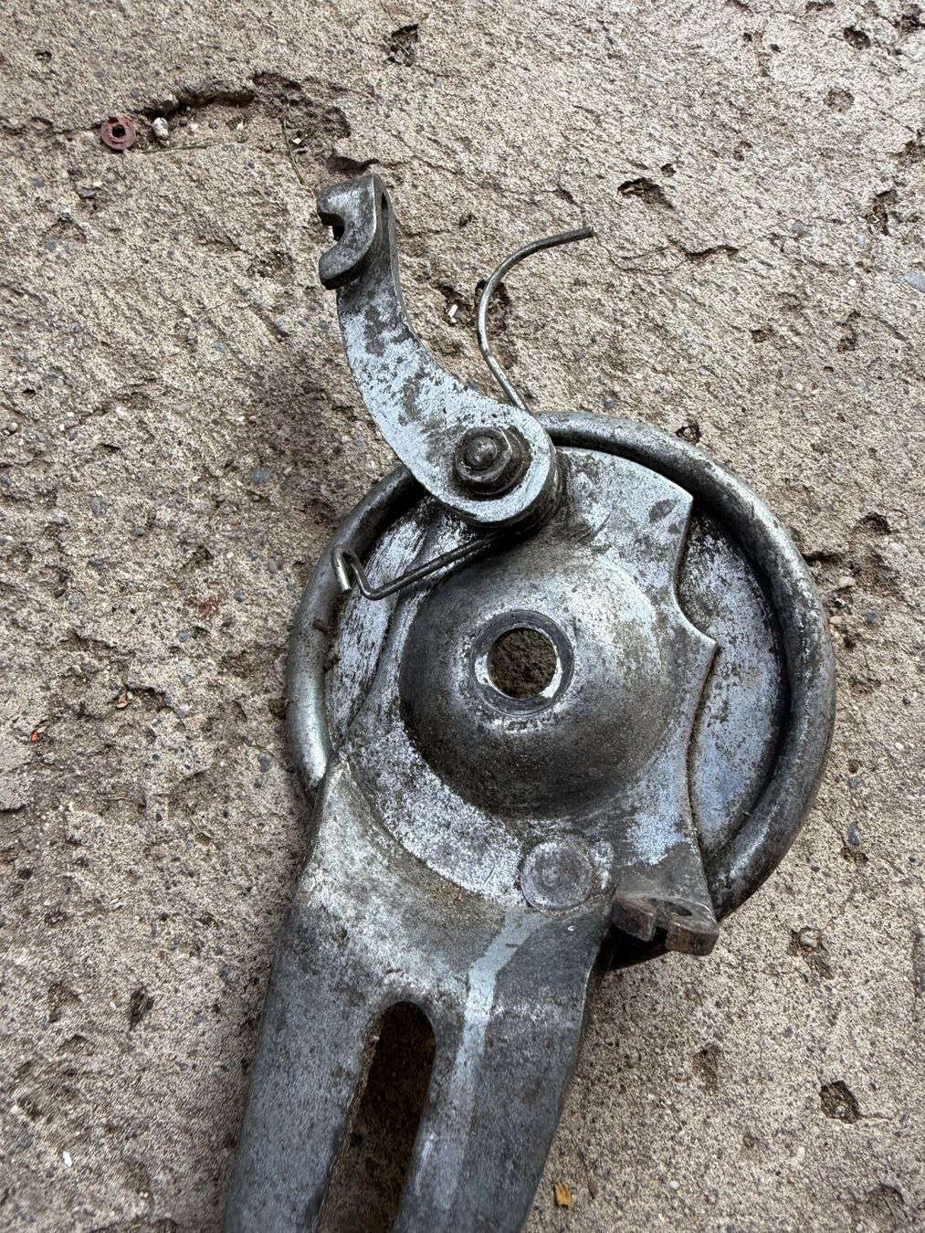 Sachs Parti ricambio per ciclomotori: Sachs Mofa Bremsankerplatte – Usato da Fahrni b. Thun venduto da berger_tuning34 1