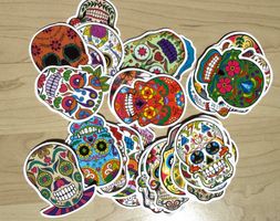 35 Stk.  Skull Sticker  selbstklebend  Aufkleber ca 7cm hoch