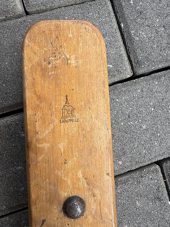 Tutti gli attrezzi: Grosser alter Holzhobel – Usato da Küssnacht am Rigi venduto da rob_y5sl 1