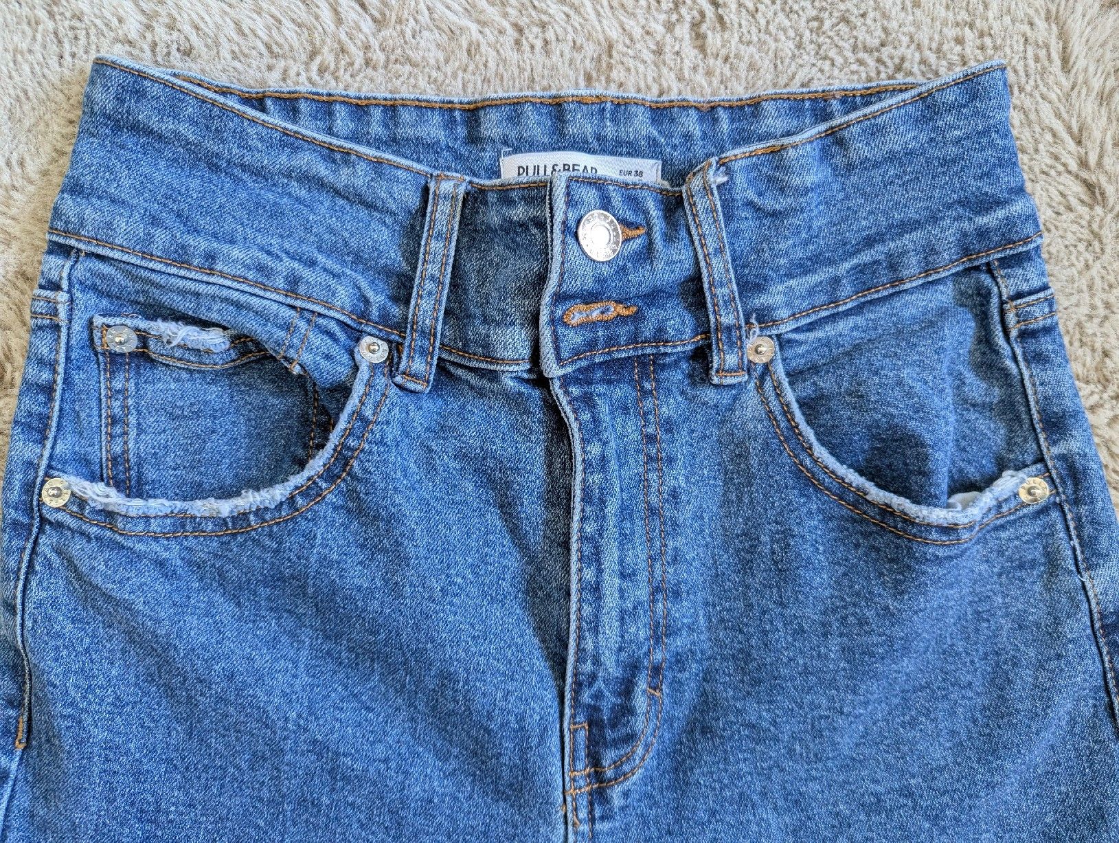 Pull&Bear Jeans: jean pull&bear 38 – Gebraucht aus Montreux von dem_gyt9 1