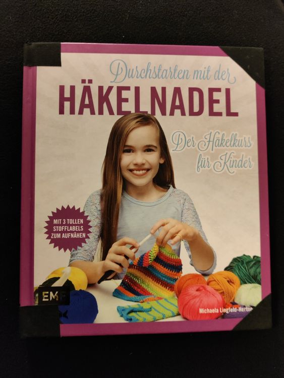 10 Stück Mini Häkelmützen - Weihnachtsbaum Deko & Bastelzubehör