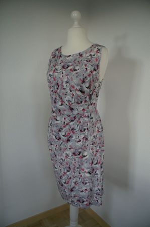 Kleid von Alba Moda, Gr. 38, hellgrau gemustert    NEU