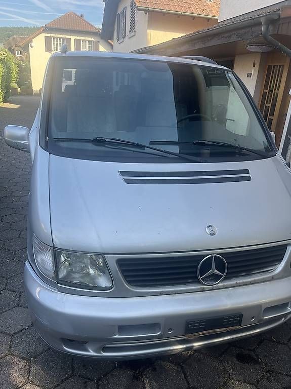 Mercedes-Benz Automobili: Mercedes-Benz V230 TD – Difettoso da Suhr venduto da Systems