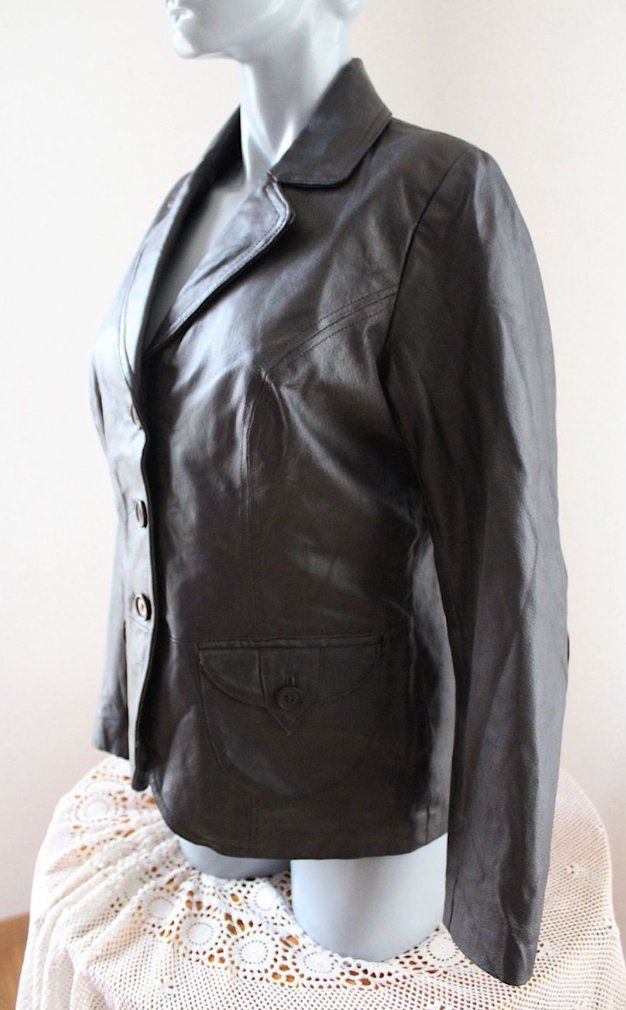 Giacche: Schwarze Lederjacke Gr. 40. – Usato da Locarno venduto da madame-tus-sauds 1