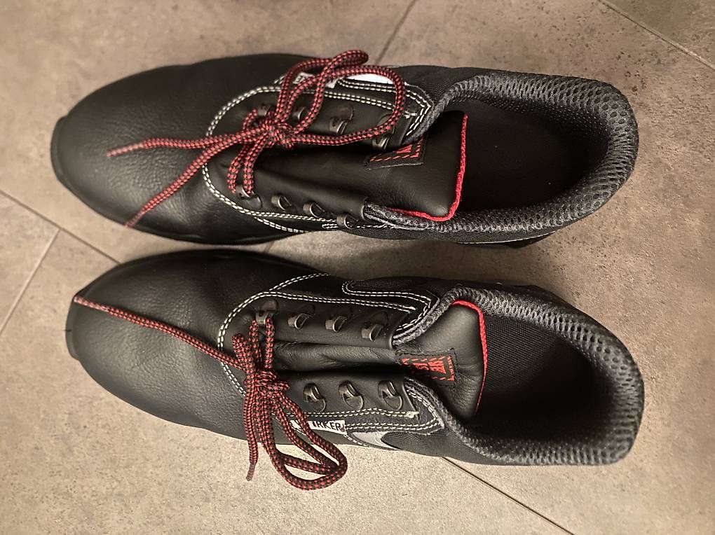 Scarpe da uomo: Sicherheitsschuhe Grösse 44 / 45 – Usato da Rorschacherberg venduto da JBF17