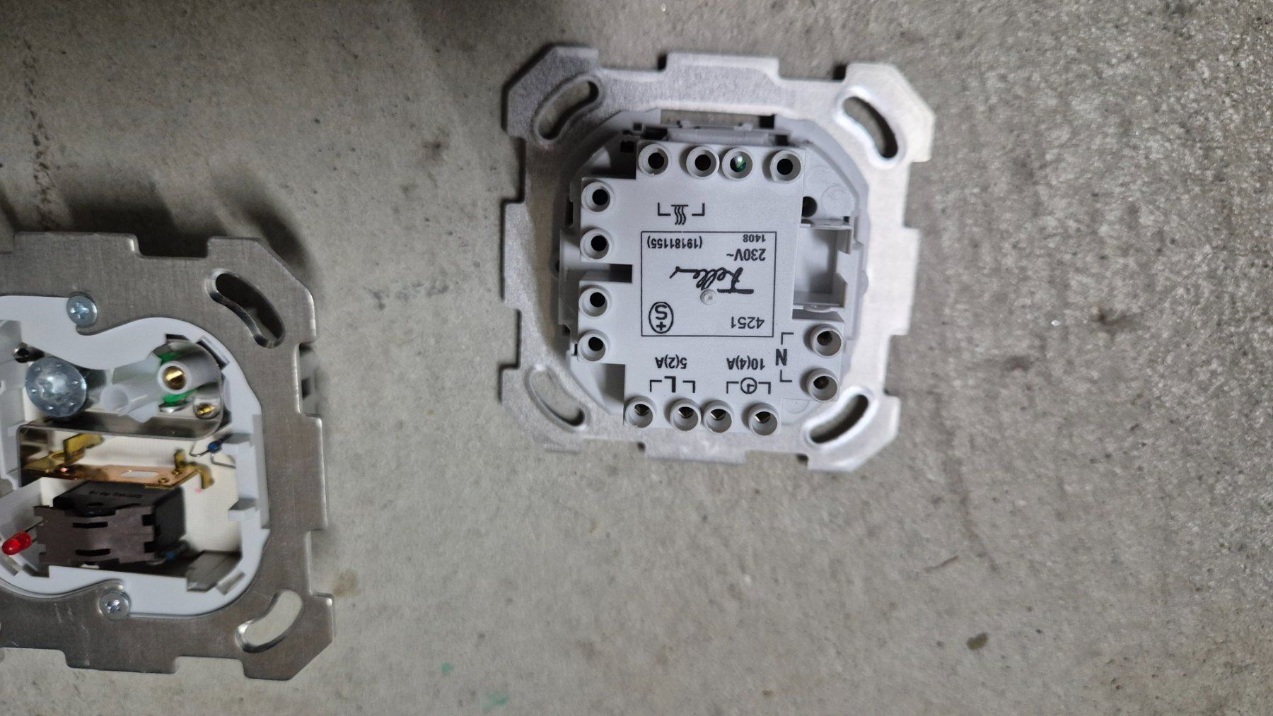 Altro per la casa: Feller Raumthermostat 3st – Usato da Oberägeri venduto da Timka111 1