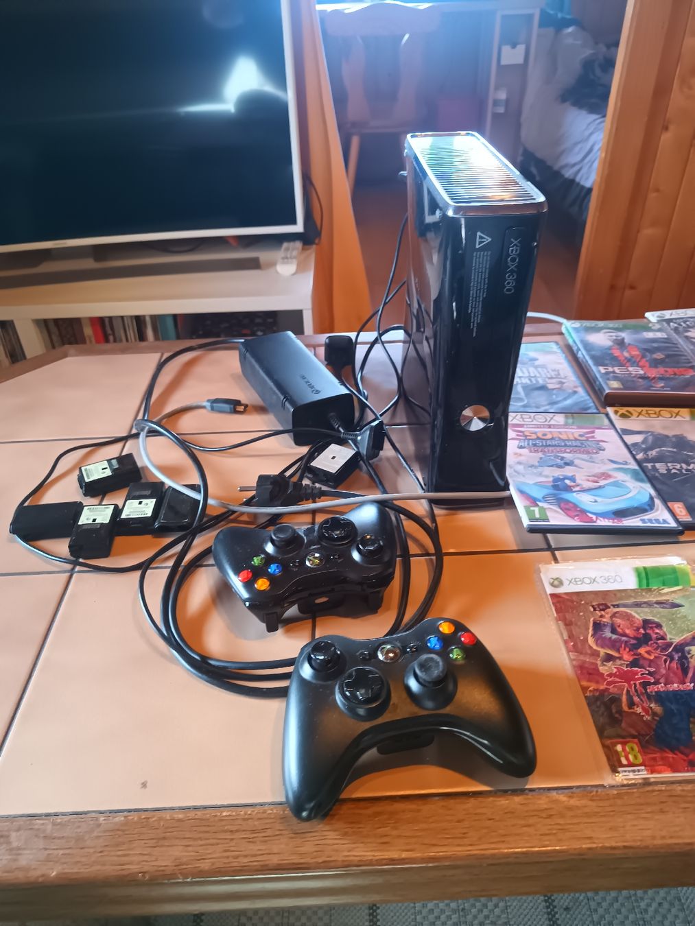 Microsoft Console: Xbox 360 avec manetes et jeux – Usato da Nax venduto da sdr_p79l 1