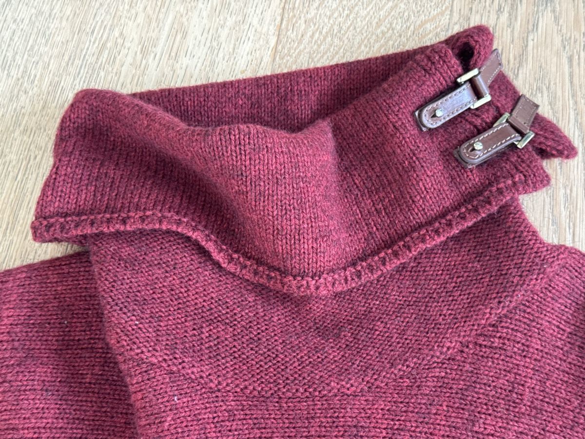 Massimo Dutti Sonstige Damenmode: Burgundy wool poncho  – Neu (gemäss Beschreibung) aus Bertschikon Gossau von CarmenSir 1