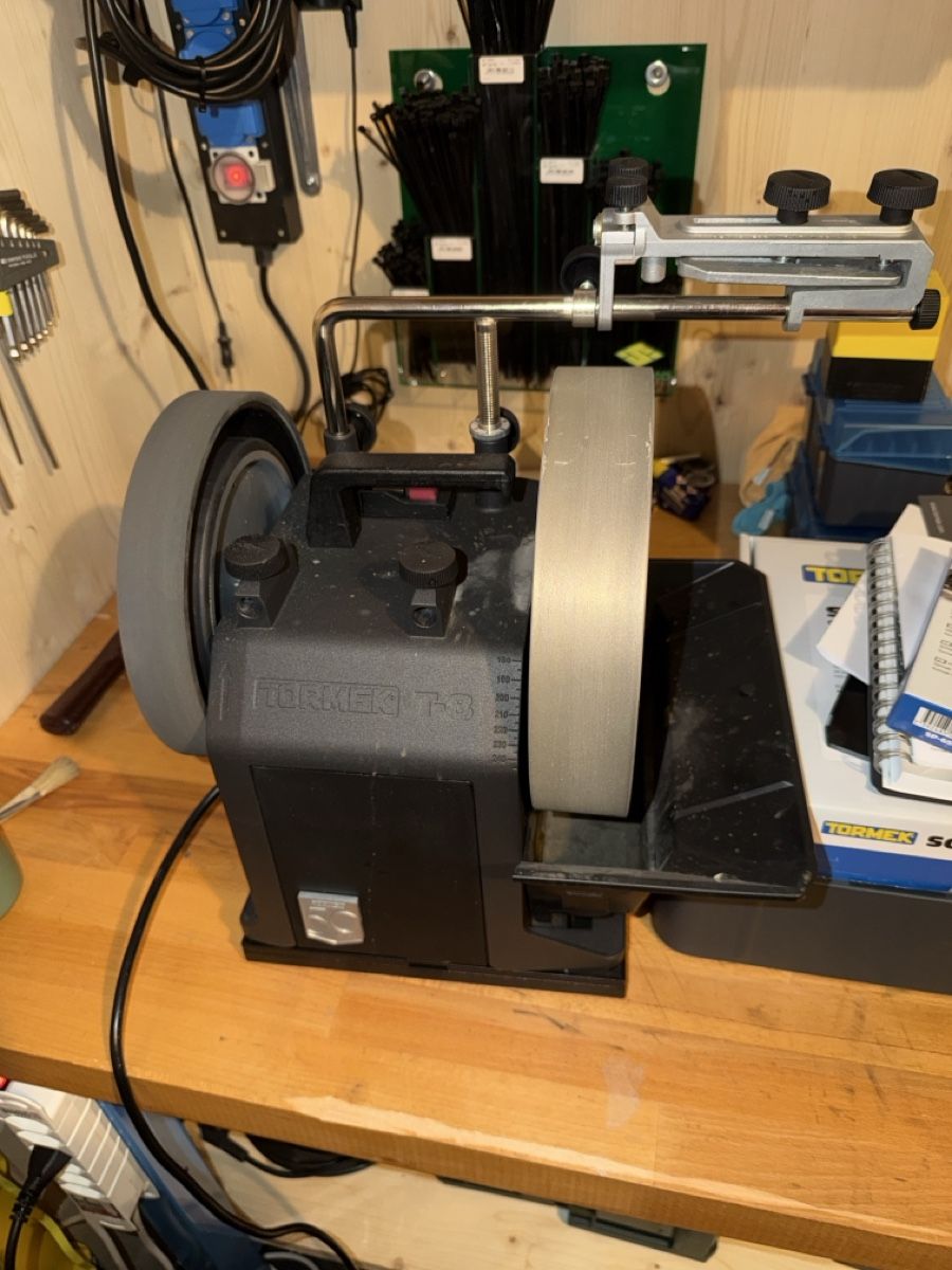Tutti gli attrezzi: Tormek T-8 Black Schleifsystem neuwertig – Usato da Neschwil venduto da mch_kvt2 1