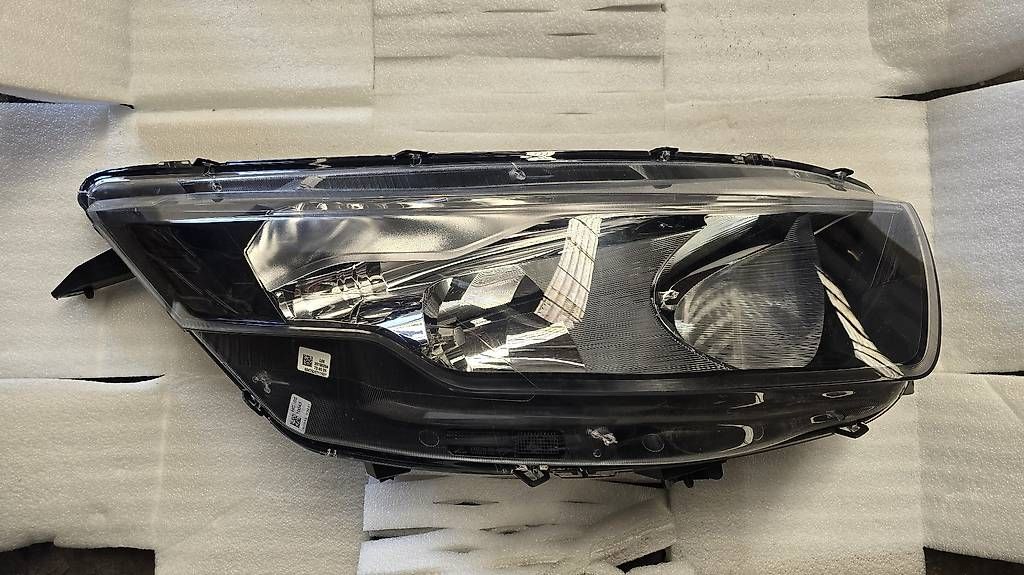 Scheinwerfer: Scheinwerfer Iveco – Gebraucht aus Bäriswil BE von aki_77w9