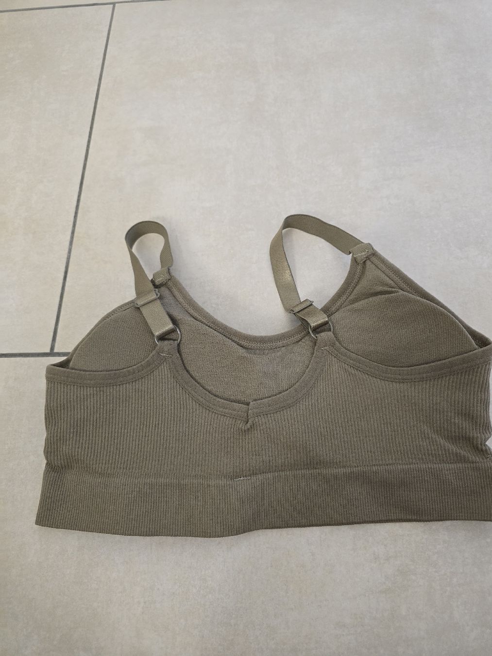 Top: Sport BH - Grösse S – Nuovo e nell'imballaggio originale da Rickenbach b. Wil venduto da Kth_v8 1