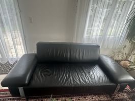 Schwarzes Ledersofa (Möbel Pfister)
