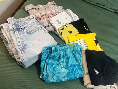 Jungen Kleiderpacket von 9-12 Jahren