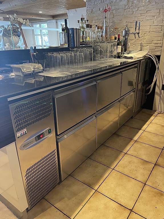 Buffets: Bar/Restaurant/Buffet – D'occasion à Widnau par ladolcevita02 2