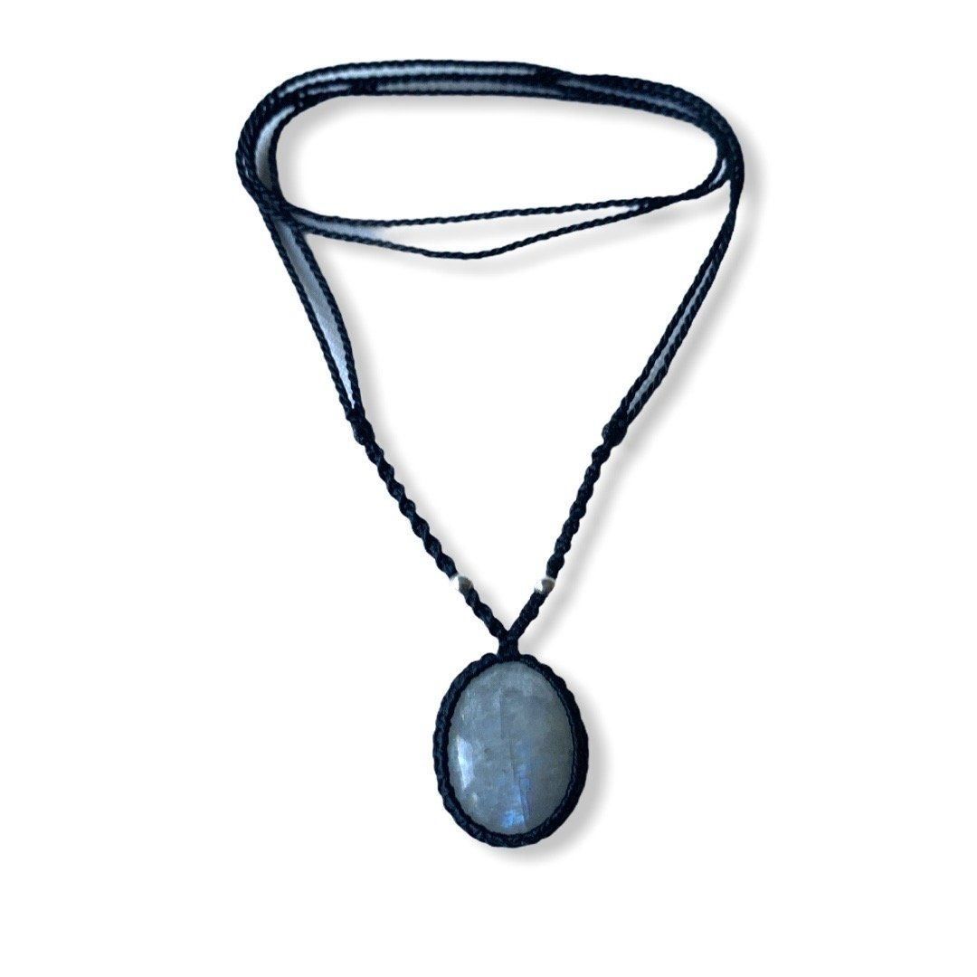 Catenine: MONDSTEIN EDELSTEINE KETTE ANHÄNGER – Nuovo e nell'imballaggio originale da Zürich venduto da MEVAS-Schmuck 1