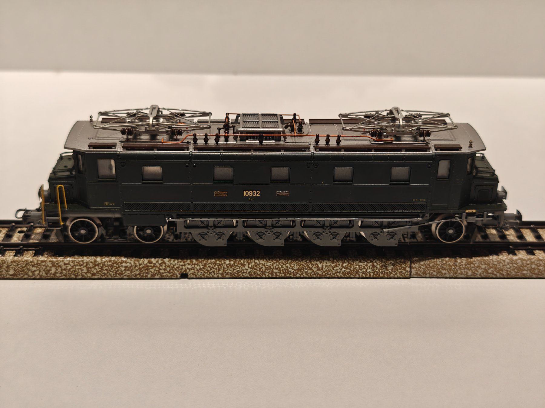Liliput Modellini di ferrovie: Liliput 47 55 H0 SBB Ae 4/7 – Usato da Braunau venduto da Homersimpson 1