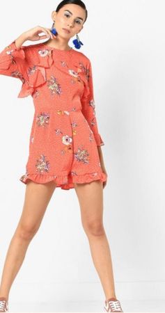 Wunderschöner Playsuit / kurzer Jumpsuit von Neon Rose
