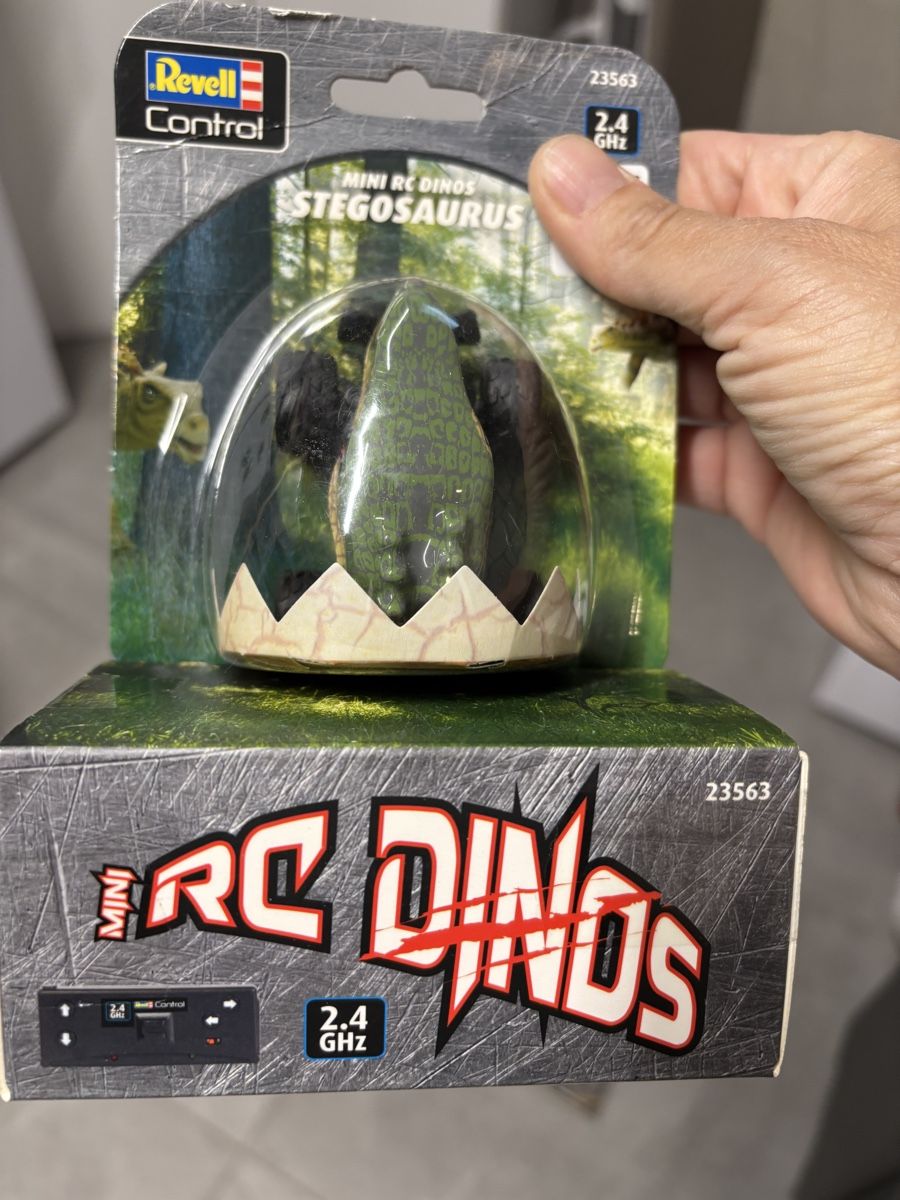 Spielzeuge: Mini Racing car Dinos Stegosaurus telecommandé neuf – Neu (gemäss Beschreibung) aus Salvenach von gwenwywar 1