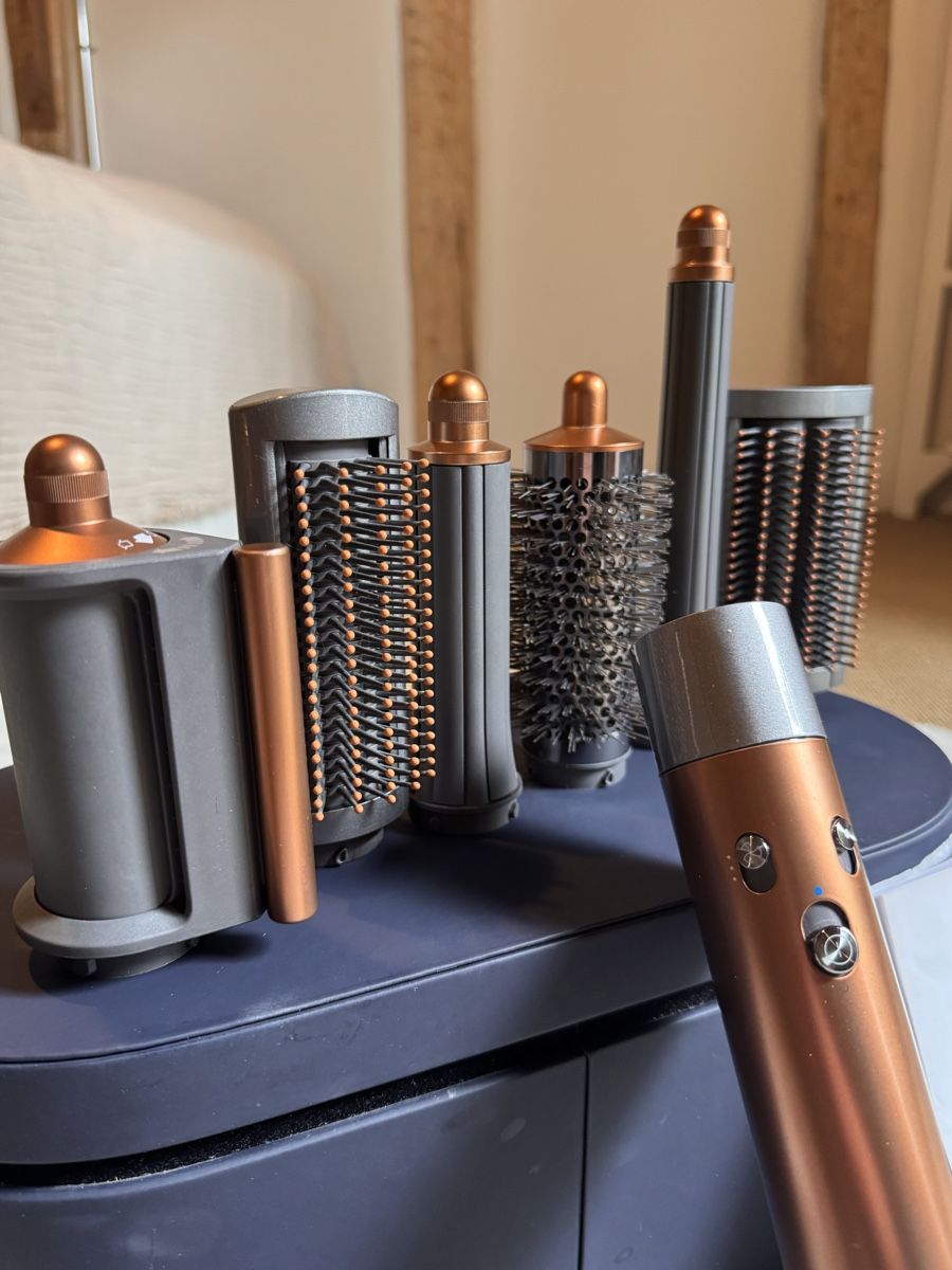Dyson Asciugacapelli: dyson airwrap complete – Usato da Grüningen venduto da stellagolightly 1