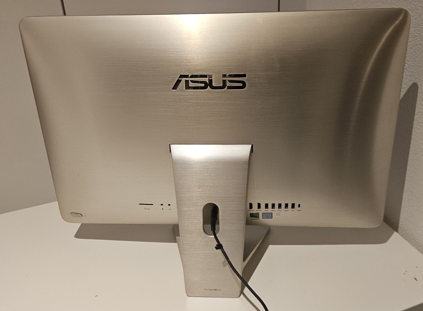PCs: Asus Zen AiO Pro All-in-One PC Intel Core i7 – Gebraucht aus Wil SG von Virus1991 1
