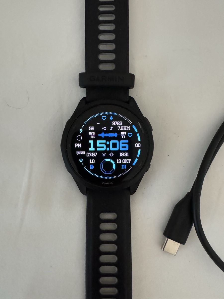 Garmin Smartwatch: Garmin Forerunner 265 – D'occasion à Bubikon par Scanse