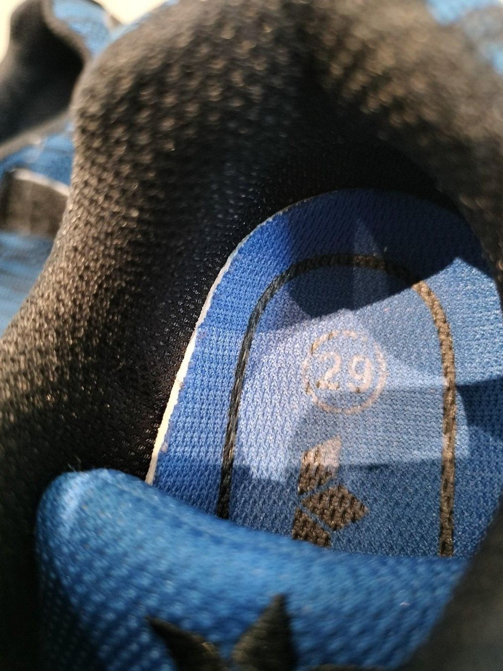 Scarpe per ragazzi: Turnschuh/Hallenschuh Grösse EU 29 – Usato da Neftenbach venduto da TheKringel 2