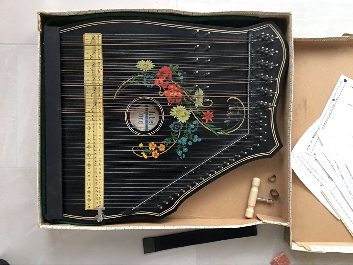 Strumenti musicali: Akkord Zither alt – Usato da Giswil venduto da Pingu109 1