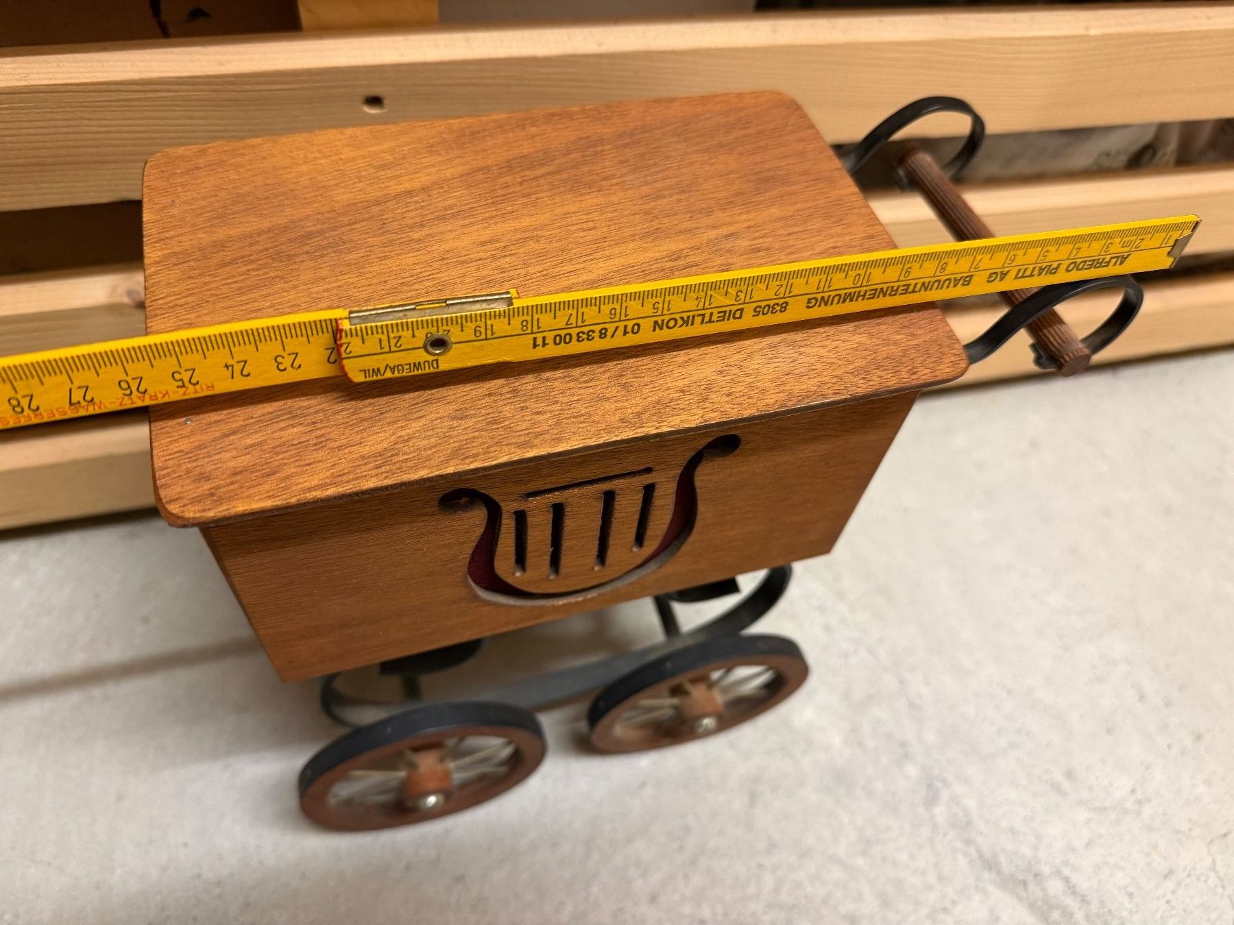 Carillon: Spielzeug Musikbox – Difettoso da Ennetbürgen venduto da sto_2rrg 1
