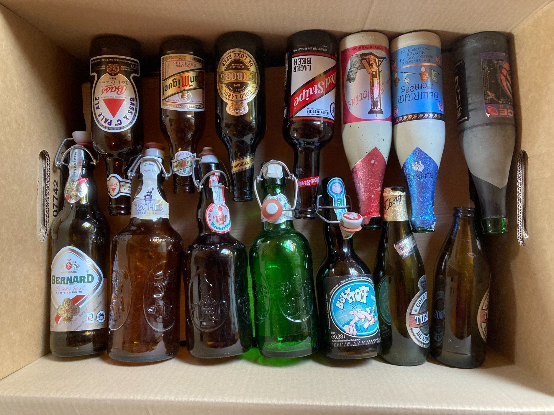 Verres, cruches & bouteilles: Deko / Bierflaschensammlung / Internat. 80 Stk. – D'occasion à Herzogenbuchsee par Emmenthaler 4