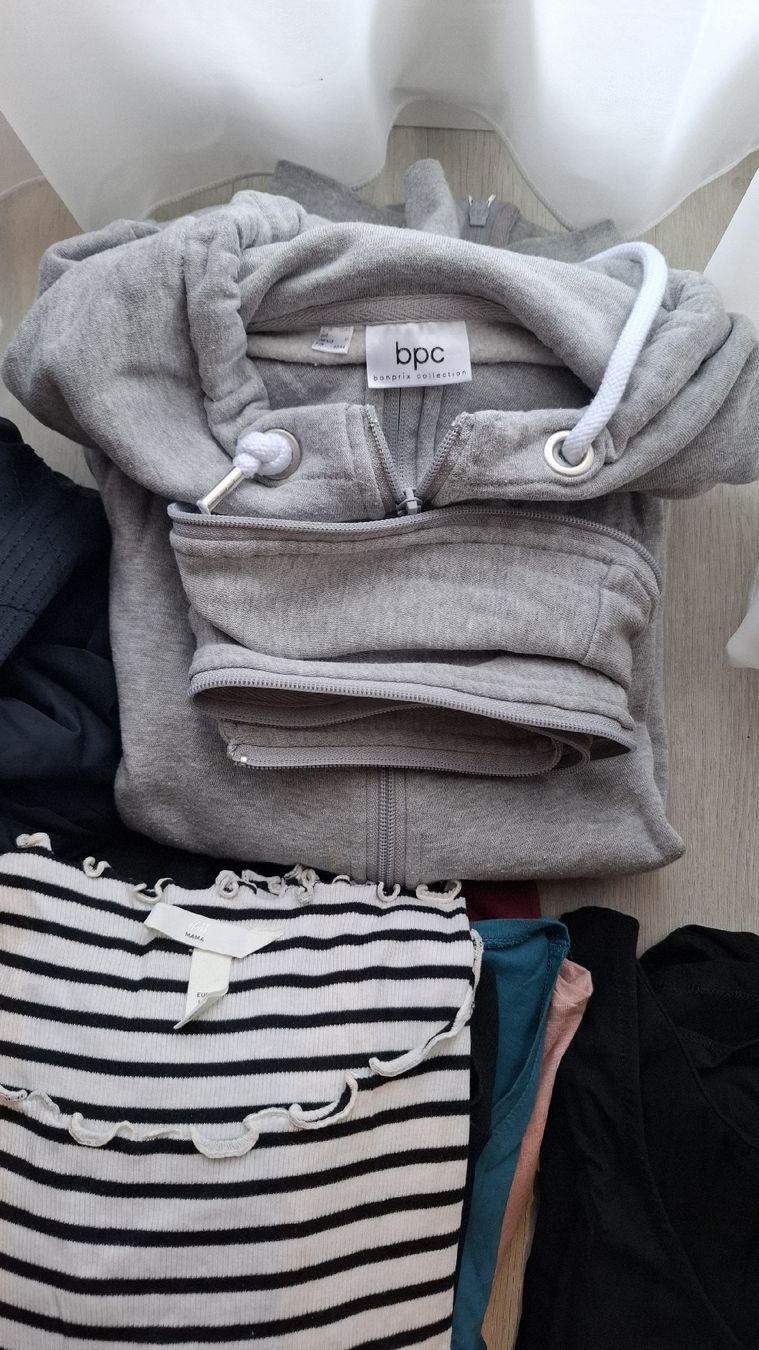 Kleiderpakete: Umstandsmode - Grösse M-L+ - Grosses Set mit Jacken – Gebraucht aus Wünnewil von Rina016 4
