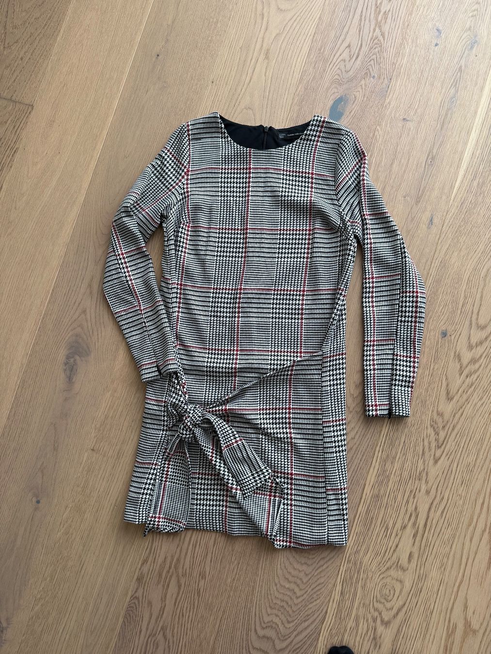 Zara Vestiti: Kleid ZARA – Usato da Richterswil venduto da KAYLEIGH_77 1